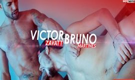 Victor Zavatt fazendo sexo quente Bruno Martines - Brasileiro Sem Camisinha